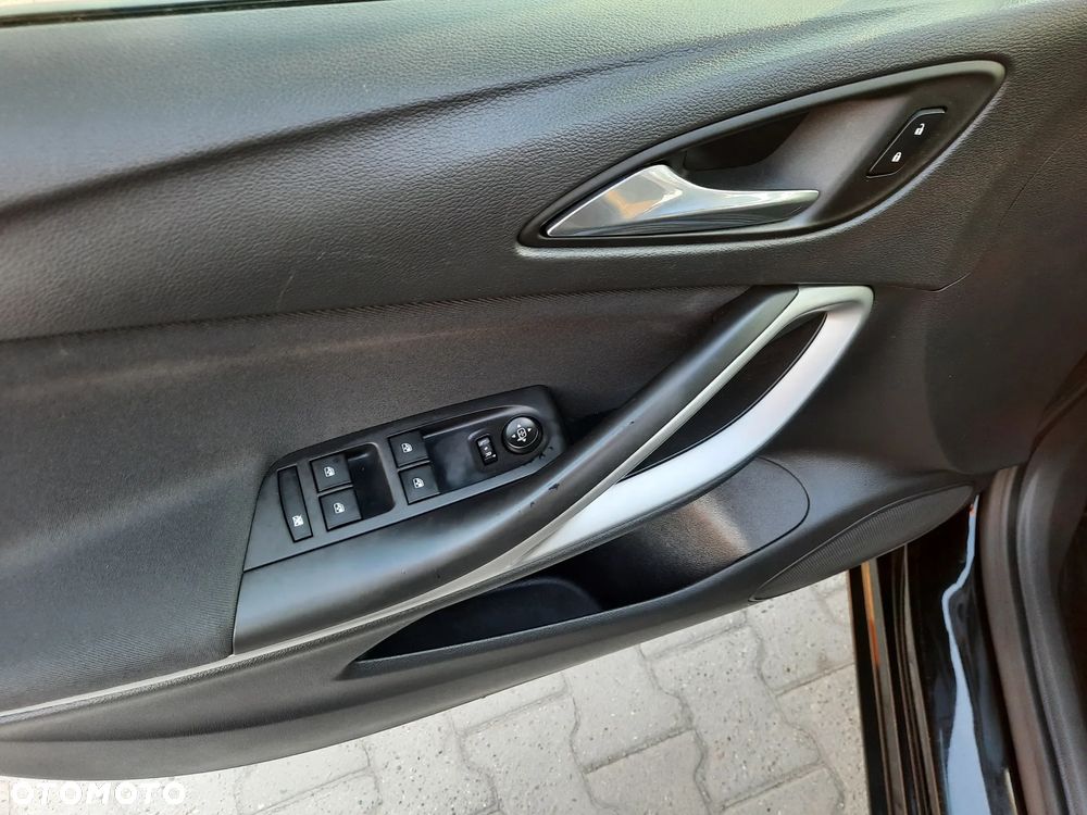 Opel Astra 1.6 CDTI Enjoy S&S - 17