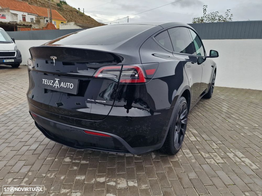 Tesla Model Y Long Range Dual Motor AWD - 8