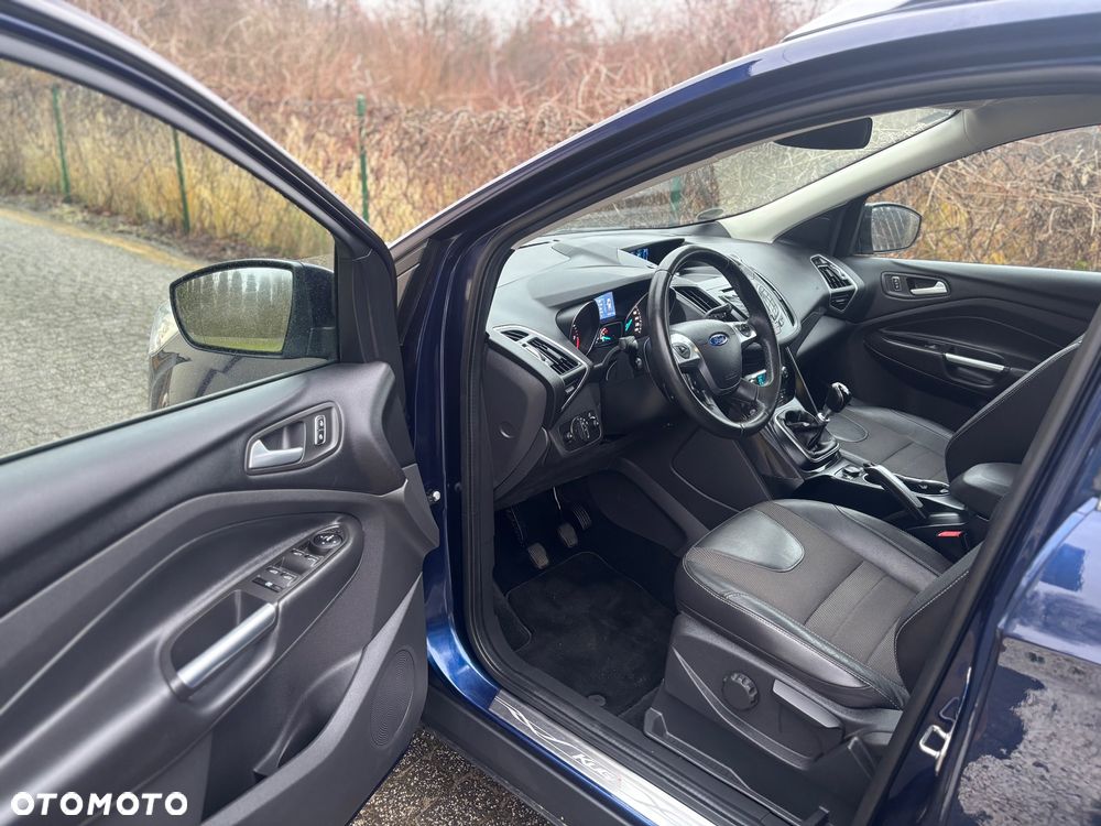 Ford Kuga 1.6 EcoBoost 2x4 Titanium - 11