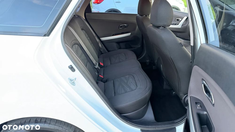 Kia Ceed - 26