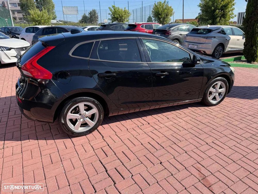 Volvo V40 2.0 D2 Momentum - 15