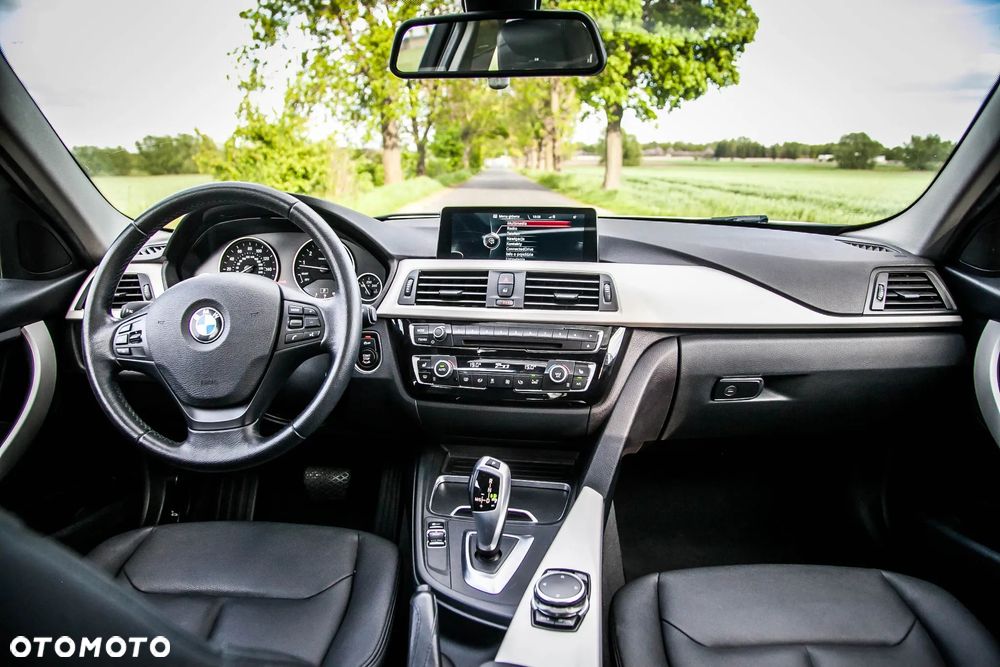 BMW Seria 3 - 12