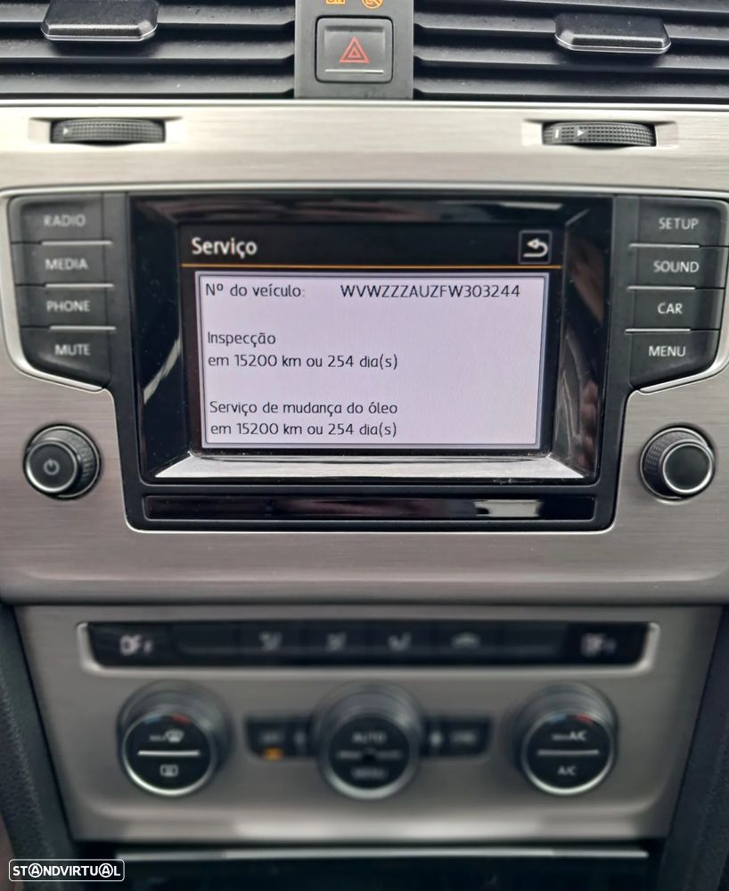 VW Golf 1.6 TDi BlueMotion Confortline - 15