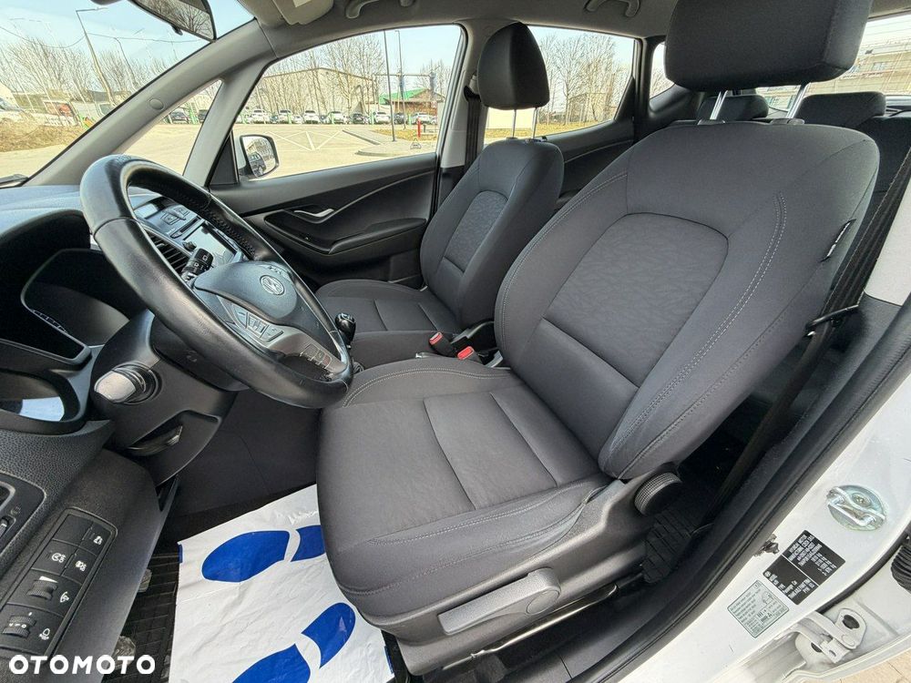 Hyundai ix20 1.6 CRDi blue Comfort - 19