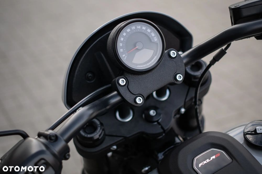 Harley-Davidson Softail Low Rider - 14