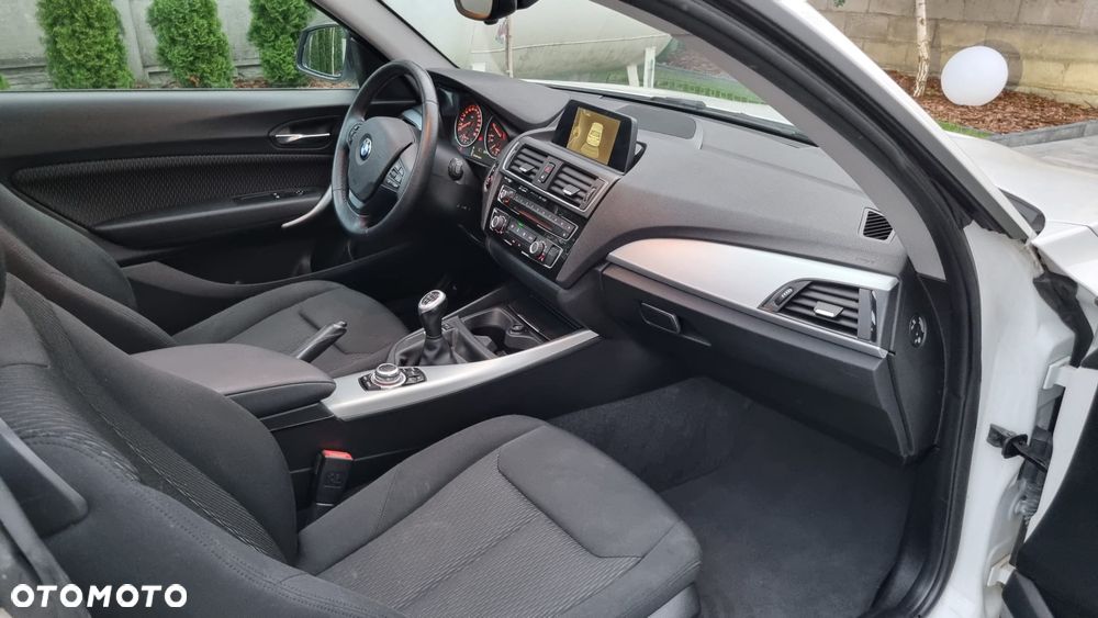 BMW Seria 1 114d Sport Line - 10