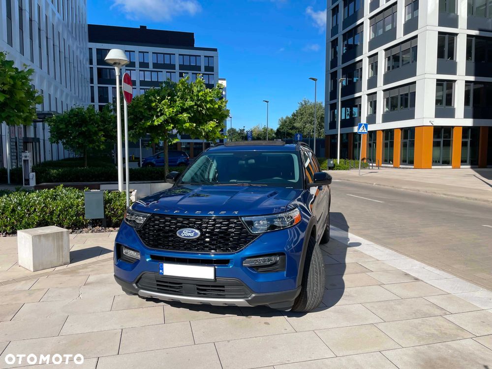 Ford Explorer - 2