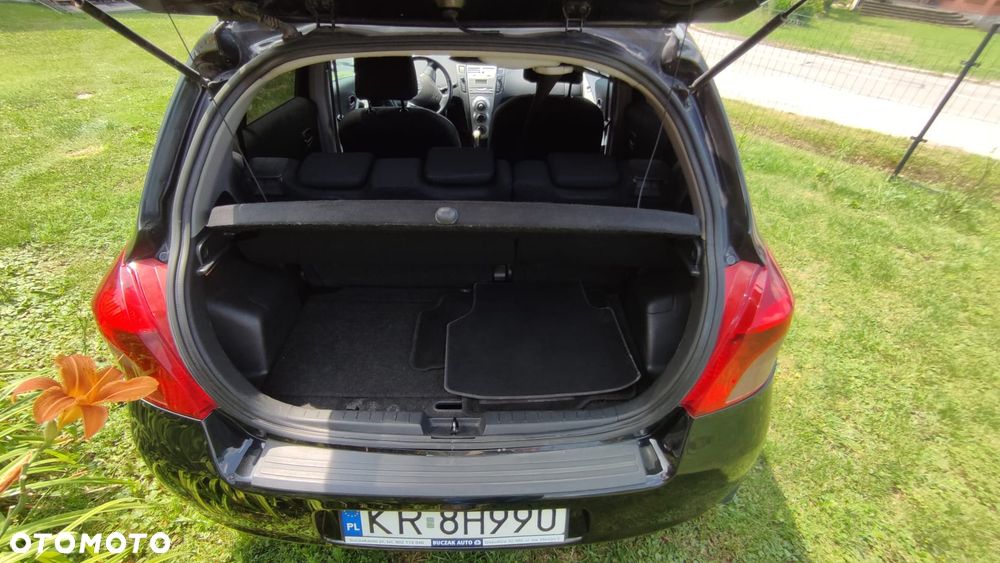Toyota Yaris 1.3 VVT-i Sol - 23