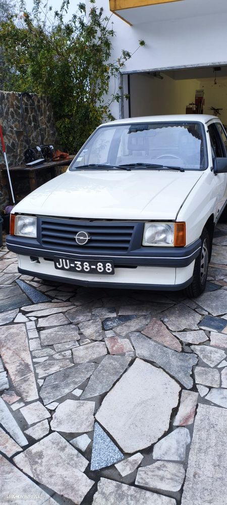 Opel Corsa 1.2 Swing - 1