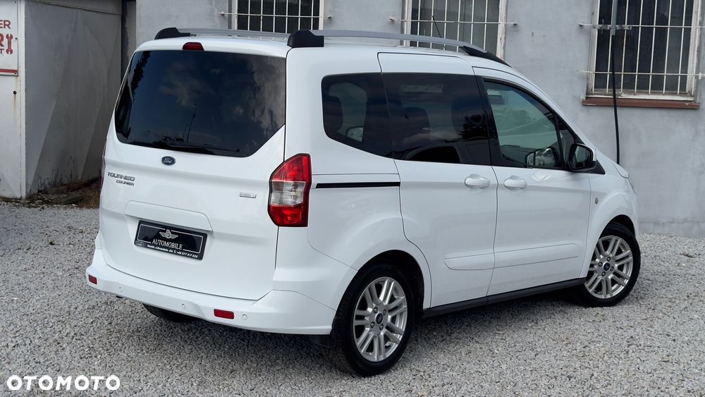 Ford Tourneo Courier 1.0 EcoBoost S&S Titanium - 11