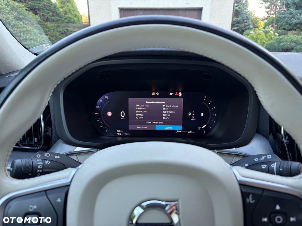 Volvo XC 60 B4 D AWD Inscription - 25