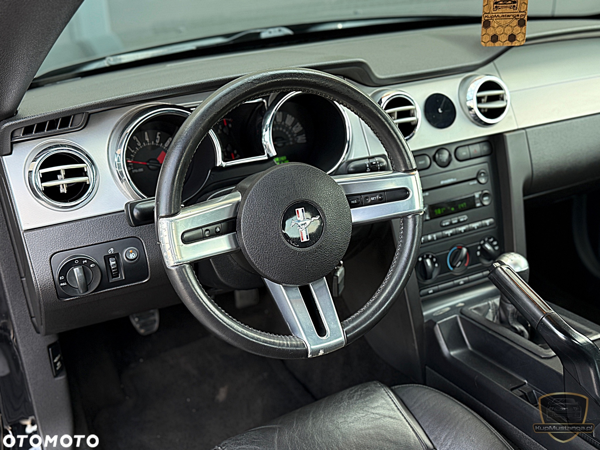 Ford Mustang - 6