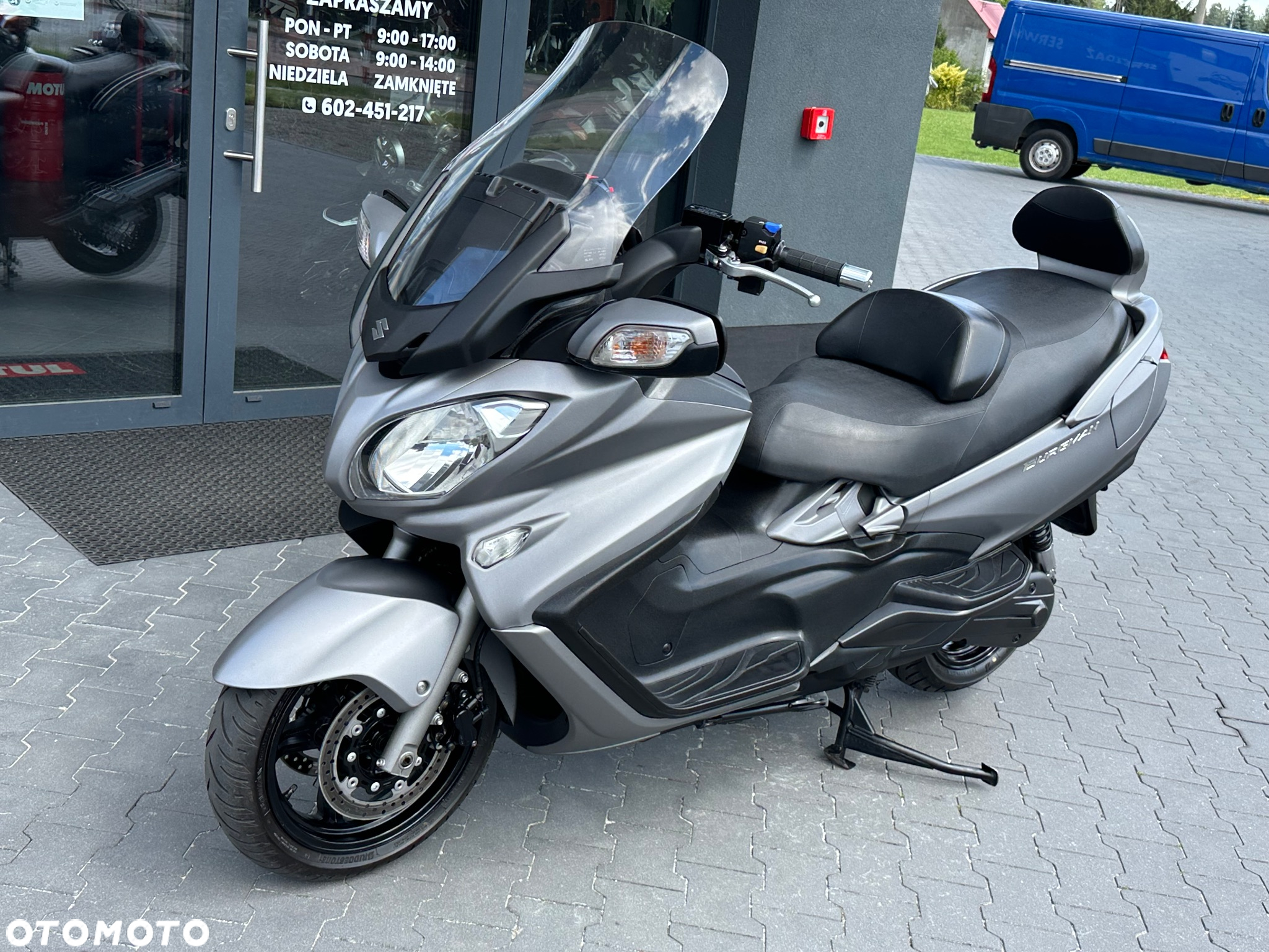 Suzuki Burgman - 24