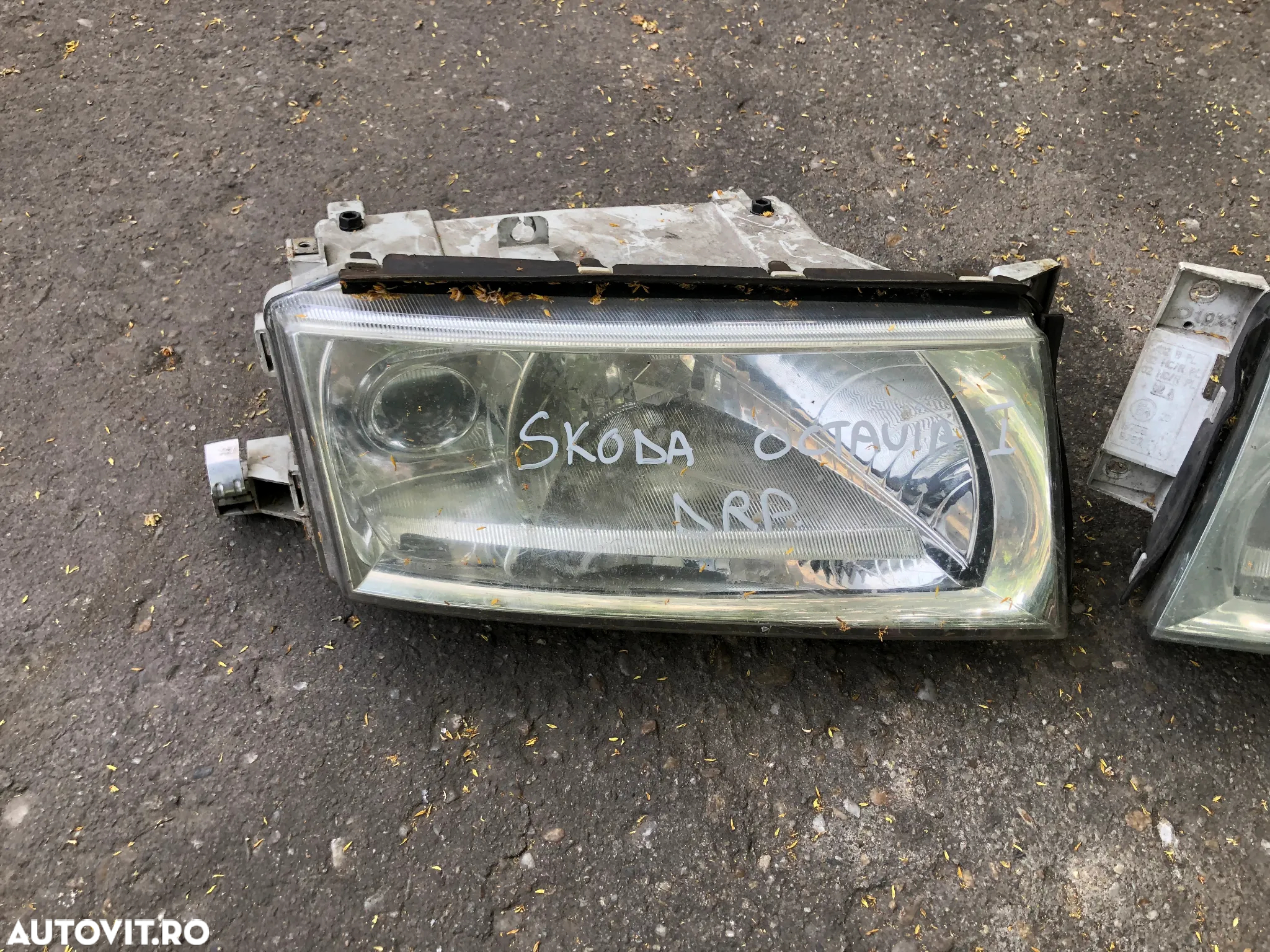 Far stanga/Far dreapta Skoda Octavia 1 halogen - 3