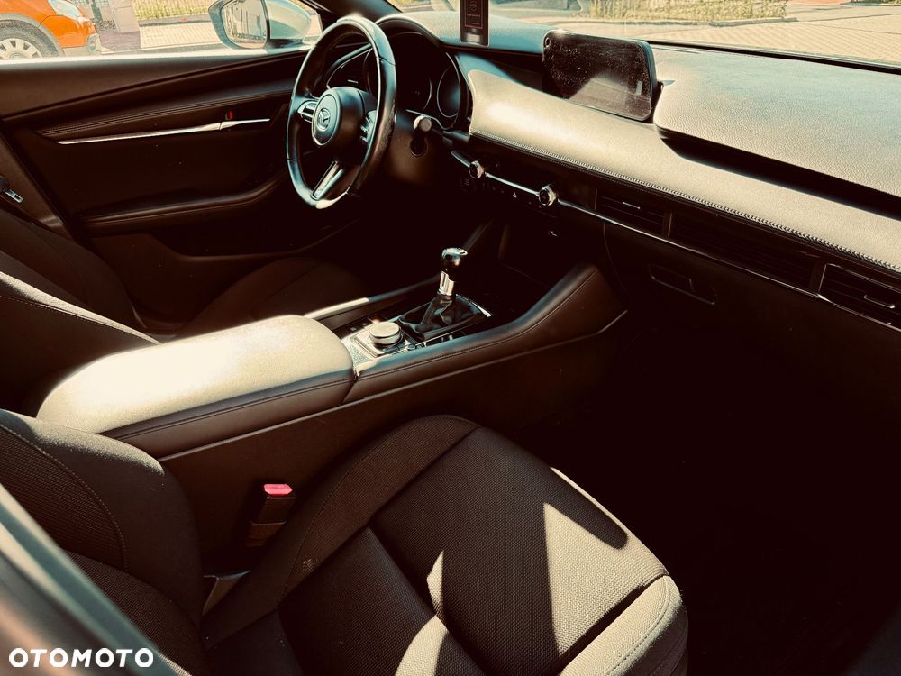 Mazda 3 - 8