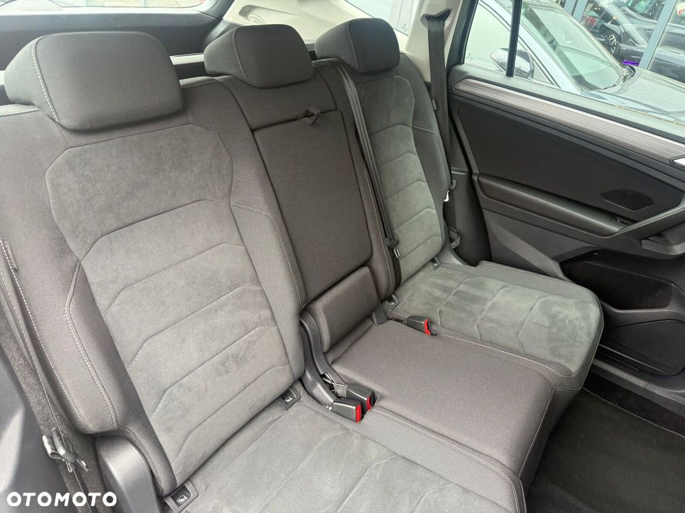 Volkswagen Tiguan Allspace - 17