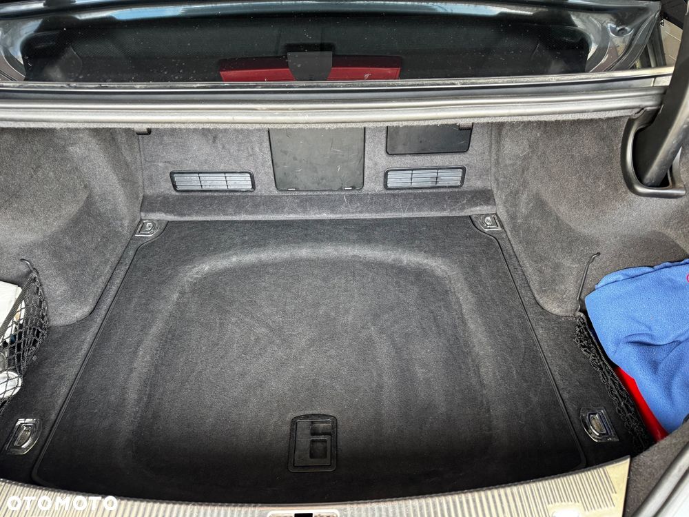 Audi A8 4.2 TDI L Quattro - 10