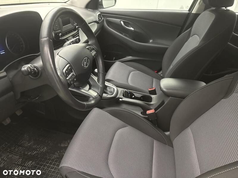 Hyundai i30 1.5 DPI Modern - 11