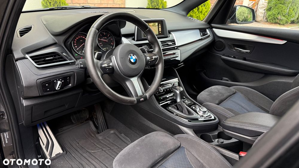 BMW Seria 2 220d Gran Tourer xDrive Sport-Aut M Sport - 28