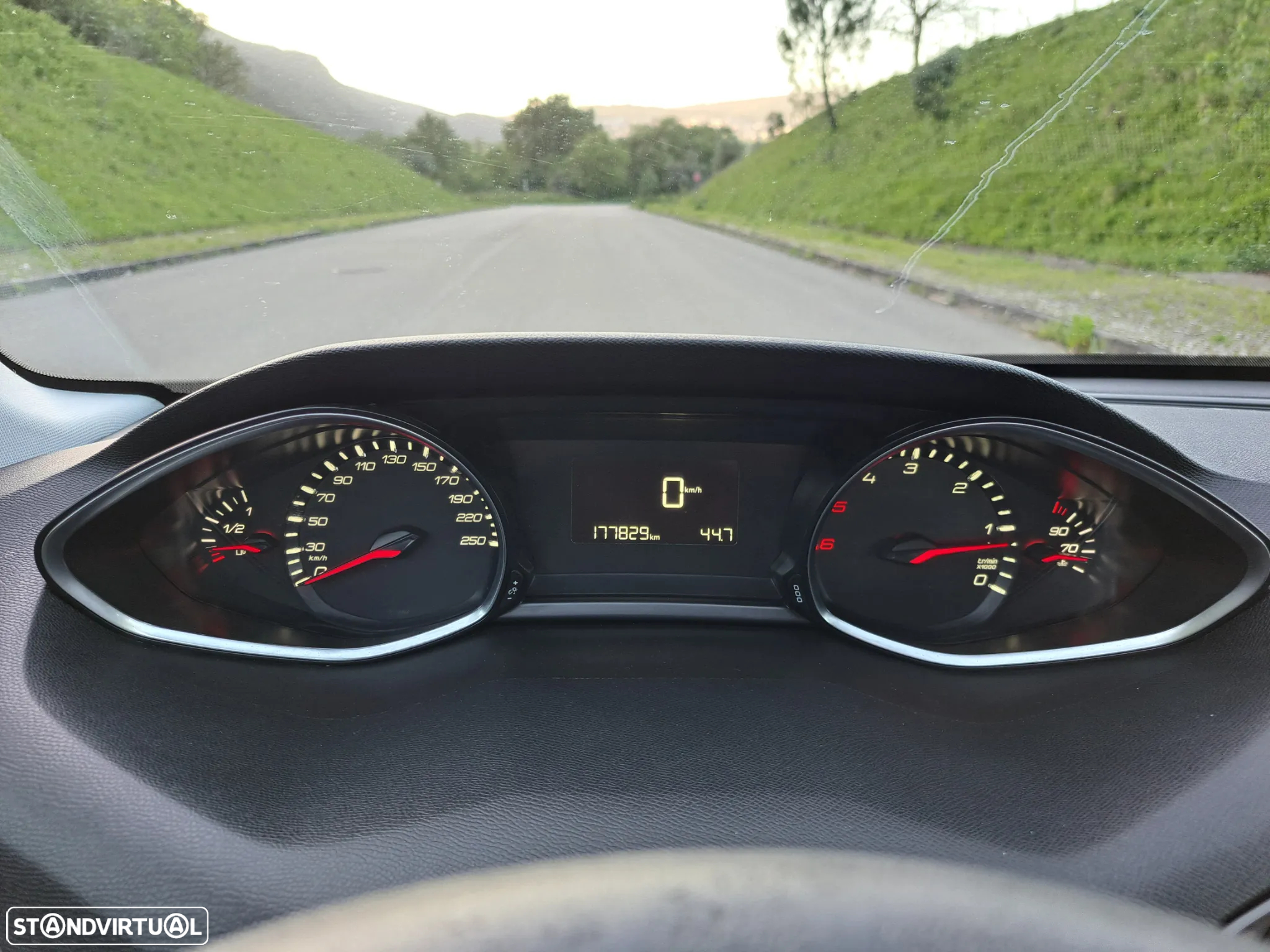 Peugeot 308 1.6 BlueHDi Active - 19