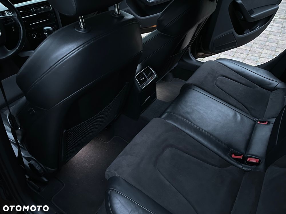 Audi A4 Avant 2.0 TFSI quattro S tronic Ambiente - 30