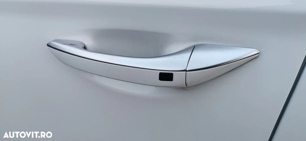 Hyundai IONIQ 1.6 GDI Premium - 18