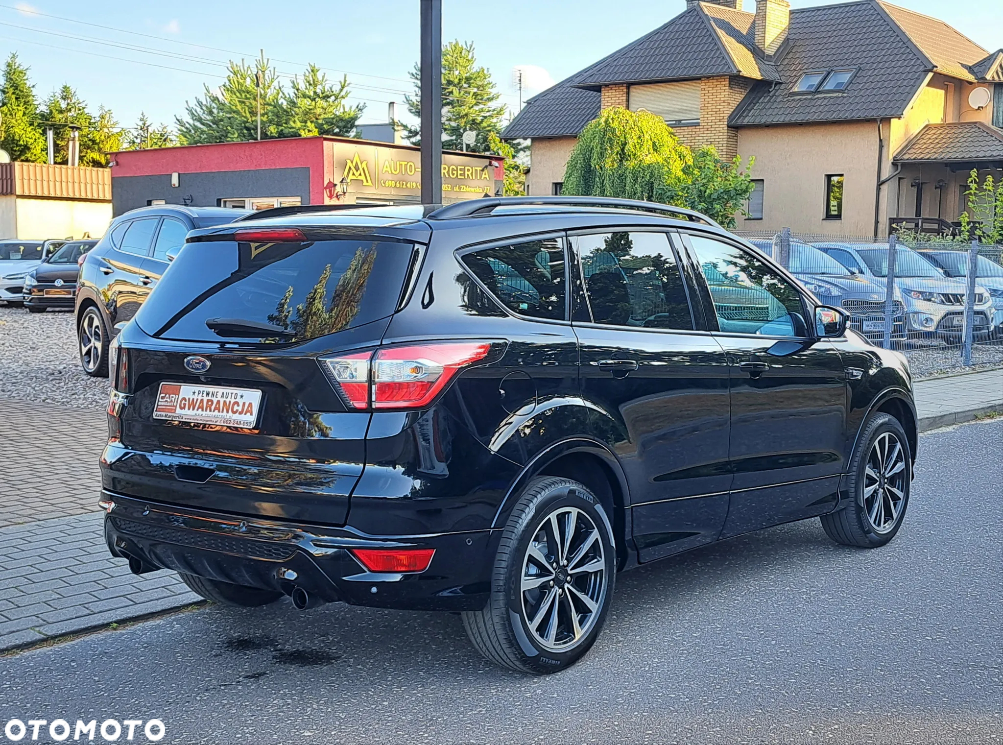 Ford Kuga 1.5 EcoBoost 2x4 ST-Line - 10