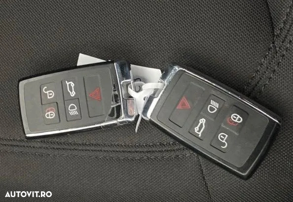 Land Rover Defender 110 2.0L D240 S - 25