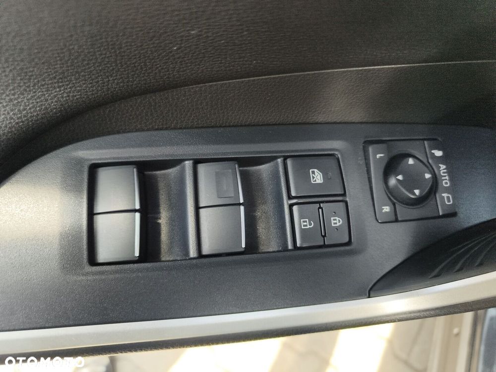 Toyota RAV4 2.5 Hybrid Black Edition by JBL 4x2 - 19
