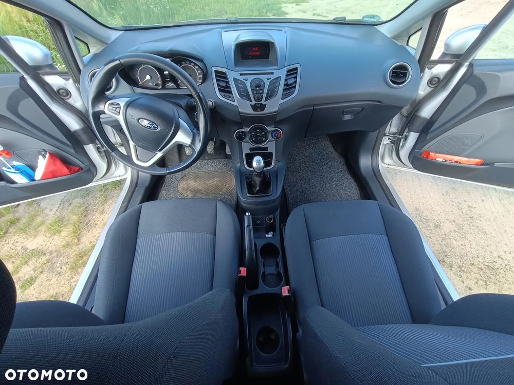 Ford Fiesta 1.25 Ambiente EU5 - 5