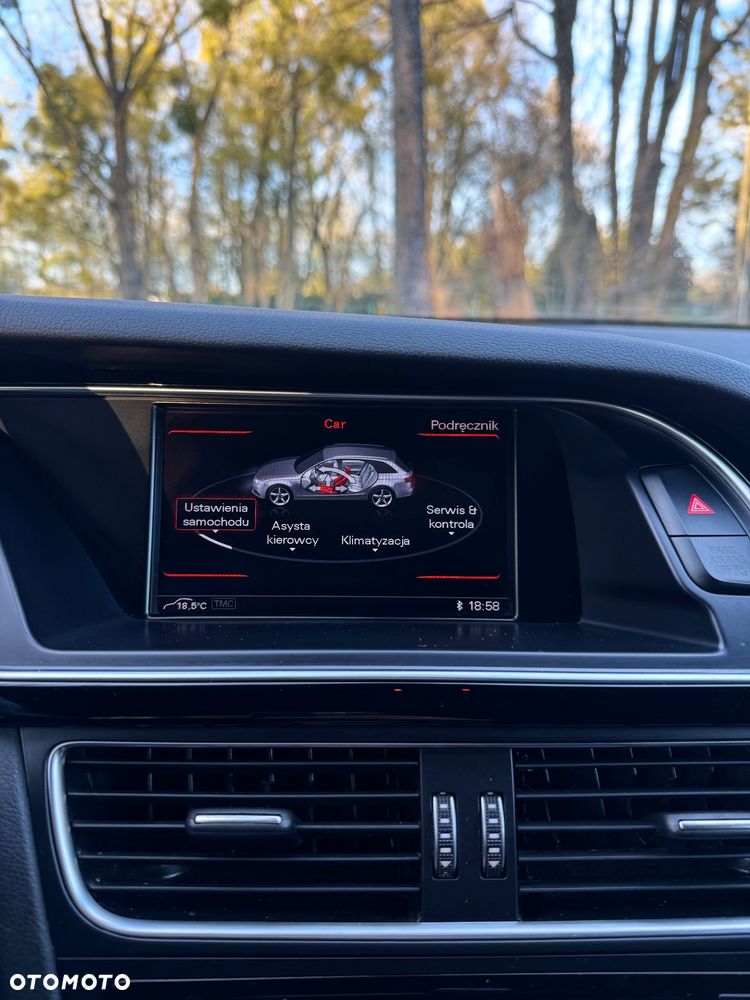 Audi A4 Avant 2.0 TDI DPF clean diesel S line Sportpaket - 13