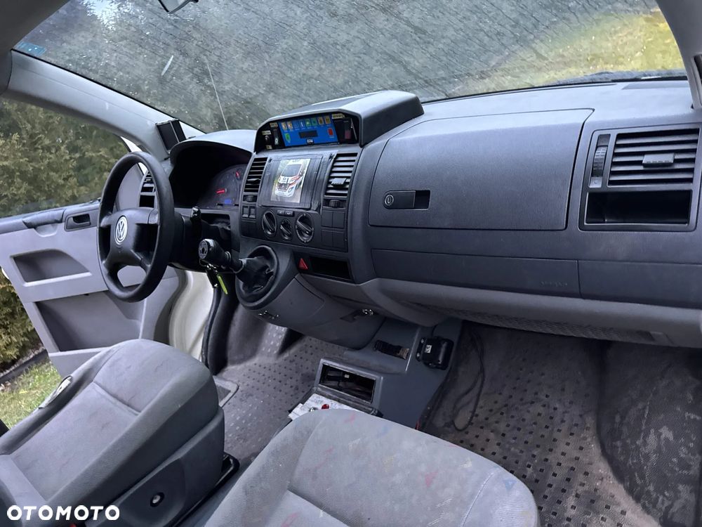Volkswagen Transporter - 8