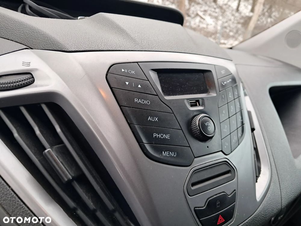 Ford TRANSIT CUSTOM - 12