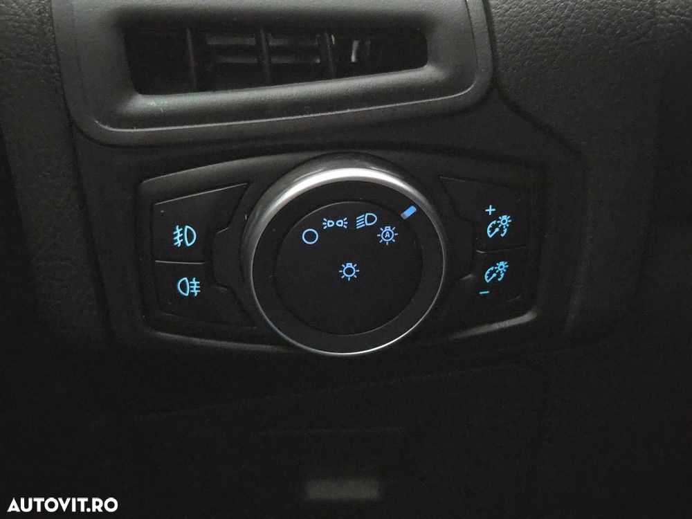 Ford Focus 1.5 EcoBlue Trend Edition - 27