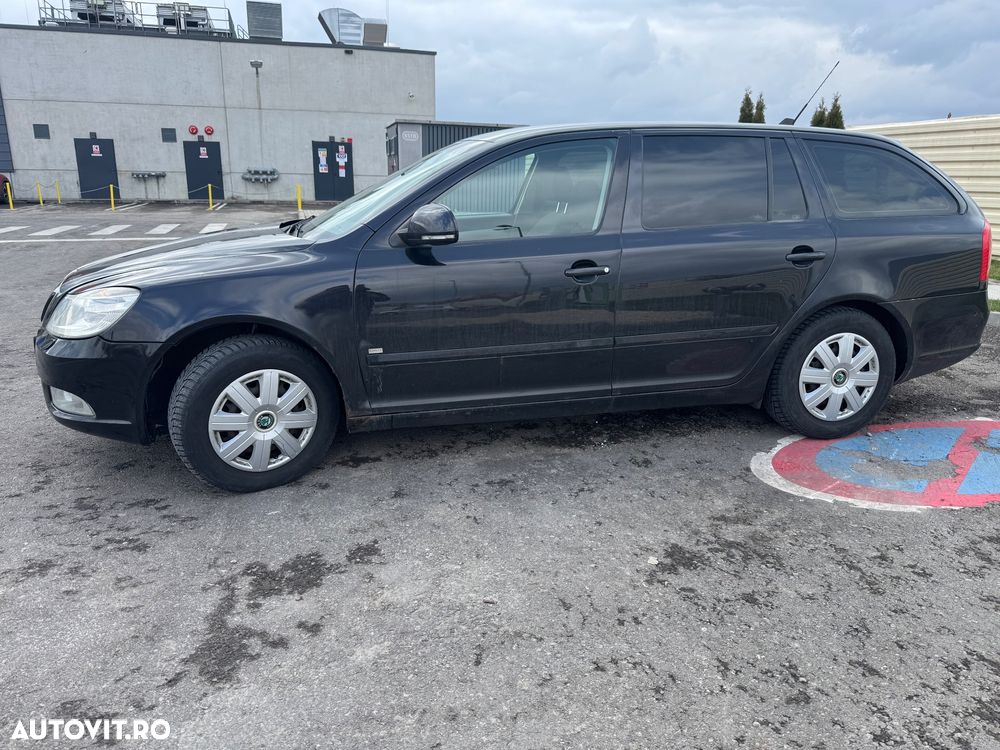 Skoda Octavia 2.0 TDI Laurin Klement DSG - 4