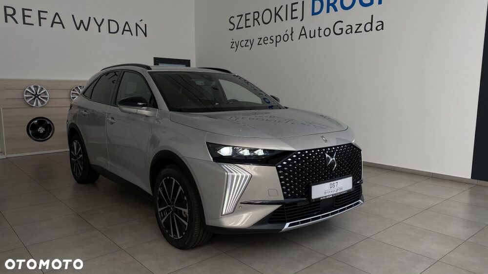 DS Automobiles DS 7 - 4