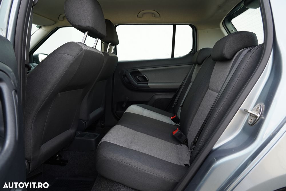 Skoda Fabia 1.2 HTP Active - 17