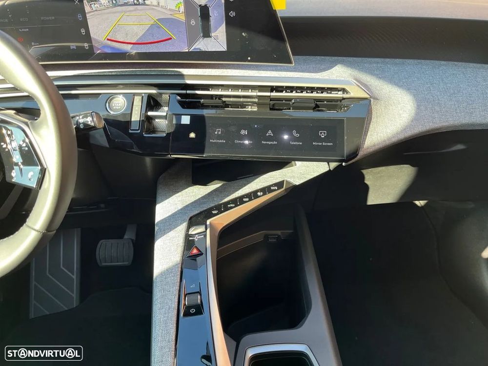 Peugeot E-5008 73 kWh Allure - 13