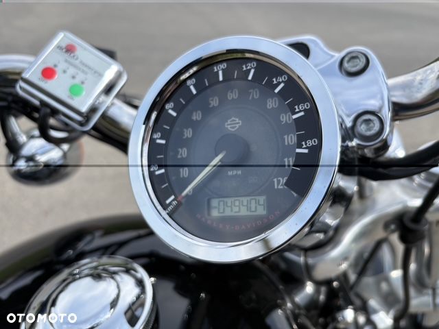 Harley-Davidson Sportster Custom 1200C - 20
