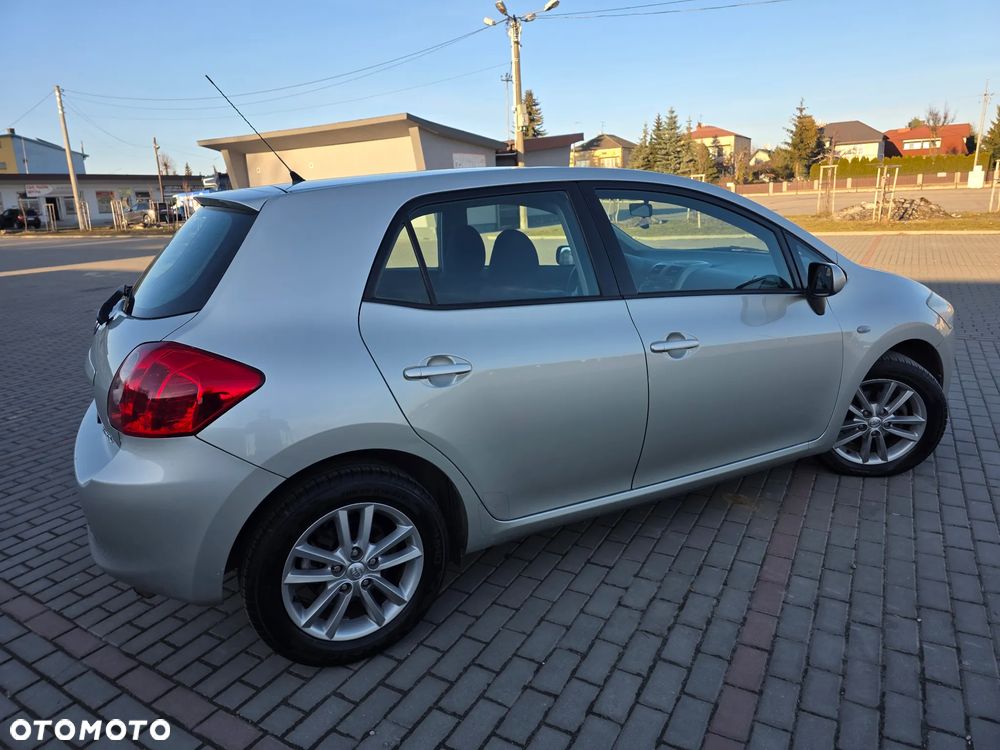 Toyota Auris 1.6 Life - 23