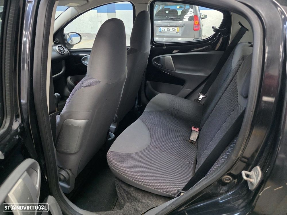 Peugeot 107 1.0 Active - 9