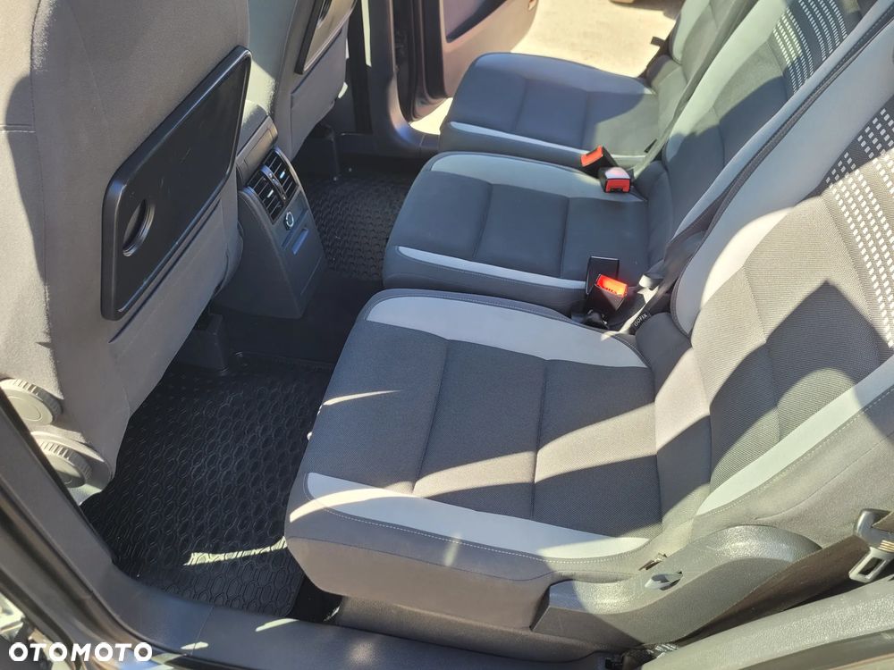 Volkswagen Touran 1.6 TDI DPF BlueMotion Technology Life - 21