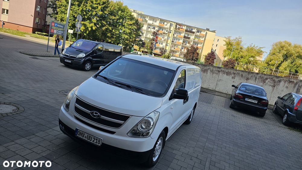 Hyundai H-1 - 1