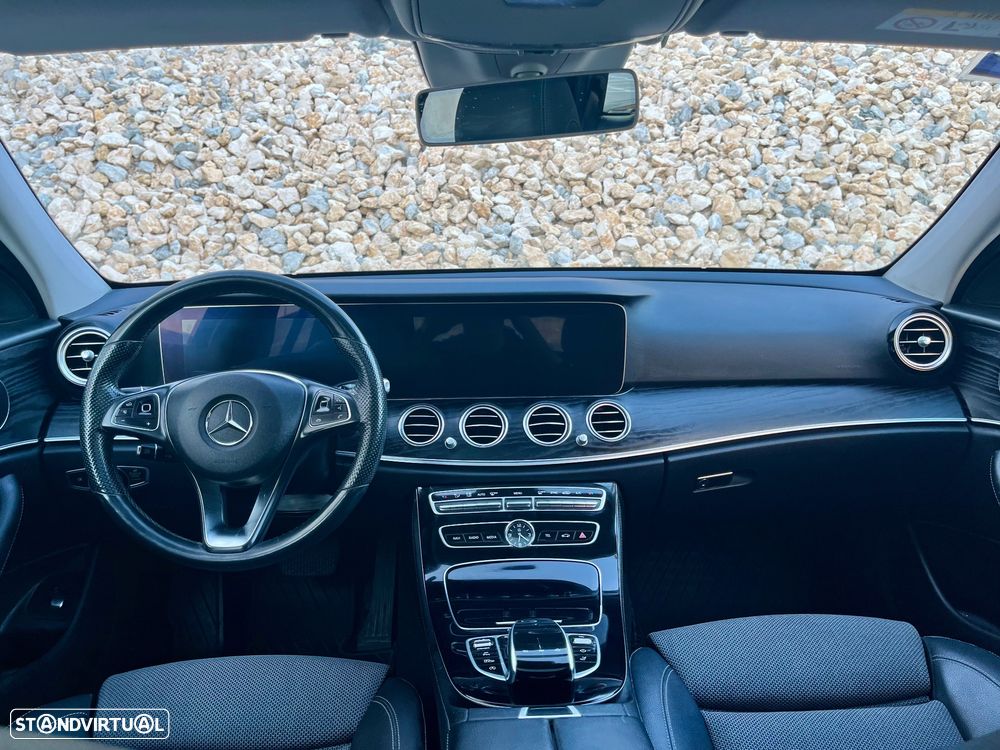 Mercedes-Benz E 220 d Avantgarde - 27