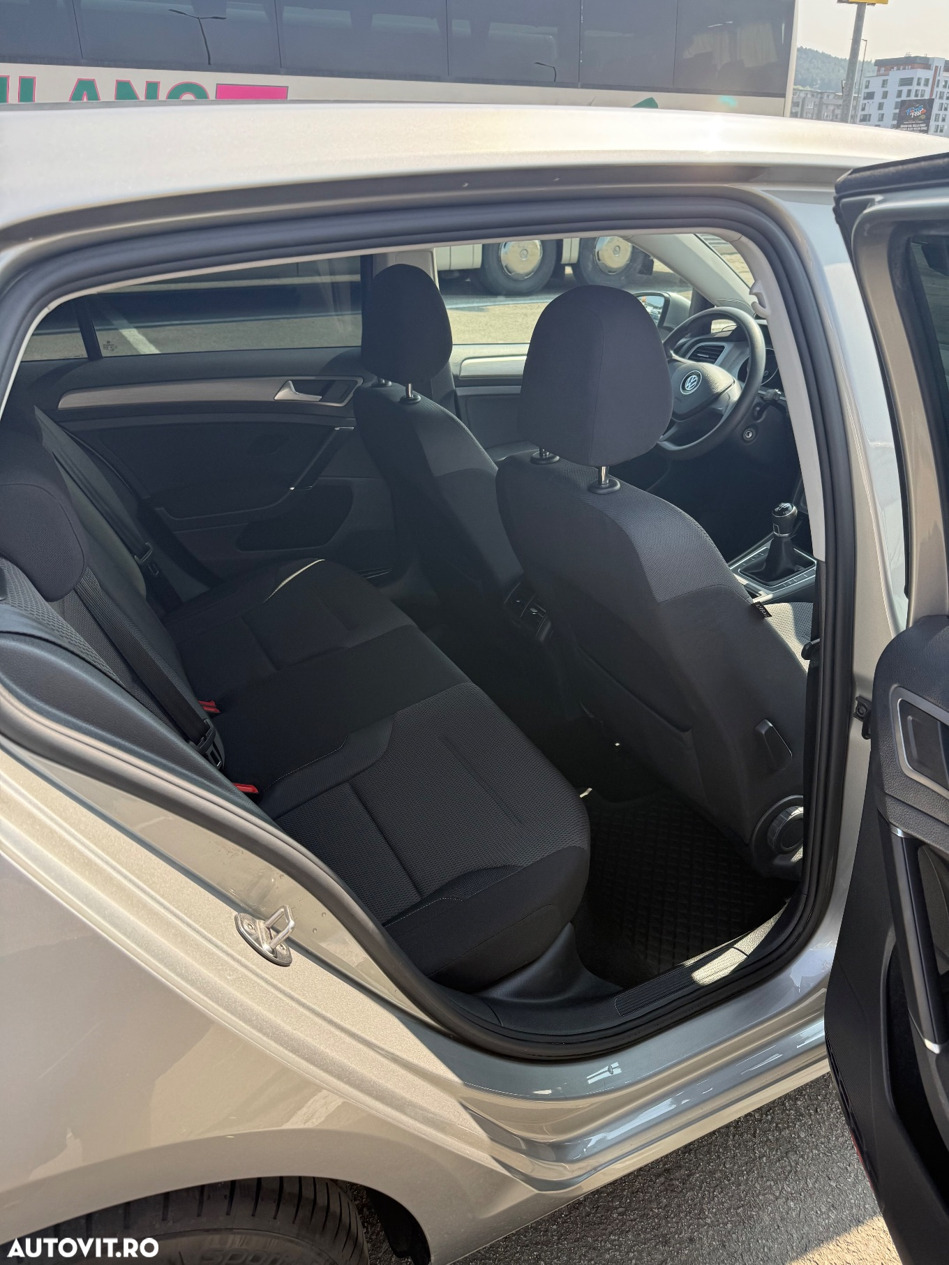 Volkswagen Golf 1.6 TDI DPF BMT Trendline - 12