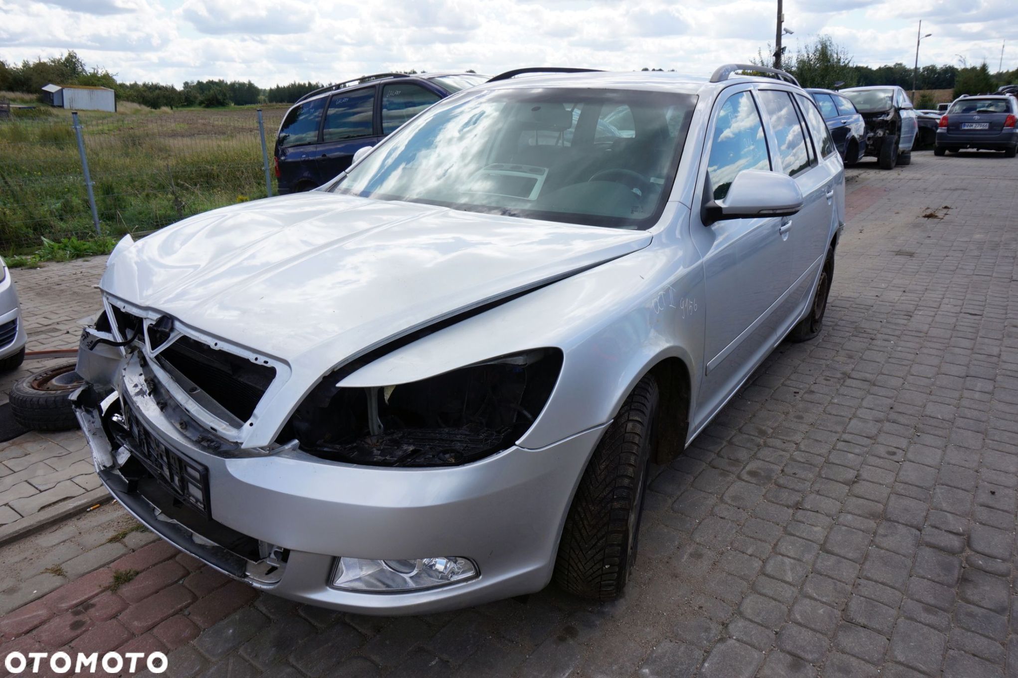 SKODA OCTAVIA II LIFT KOMBI 2012 9156 2.0 TDI CFHC 140KM NFP SREBRNY na części - 1
