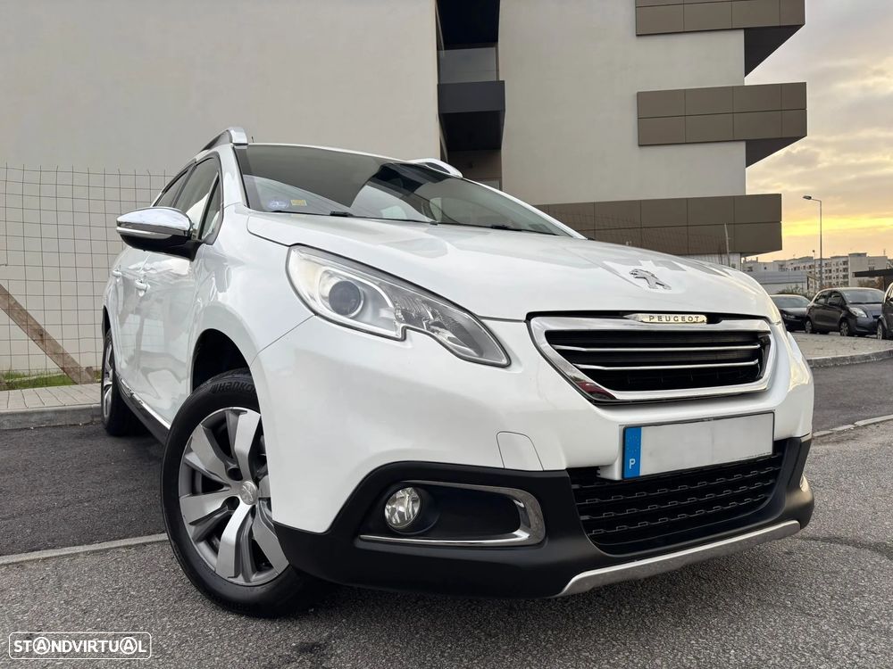 Peugeot 2008 1.2 PureTech Allure - 3