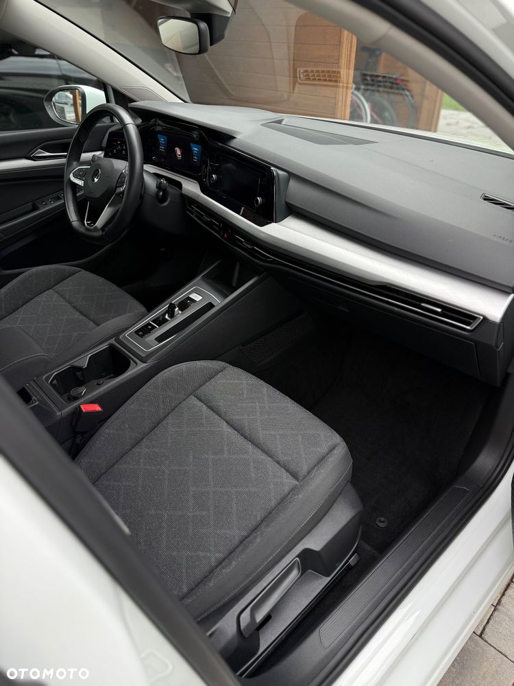 Volkswagen Golf 1.5 eTSI Life DSG - 17