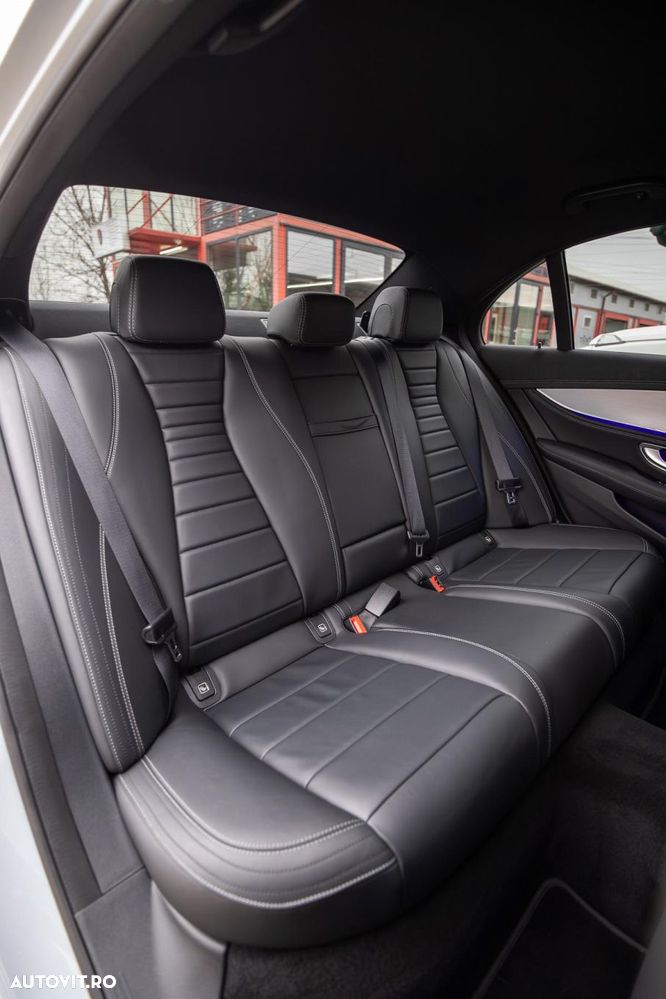 Mercedes-Benz E - 14