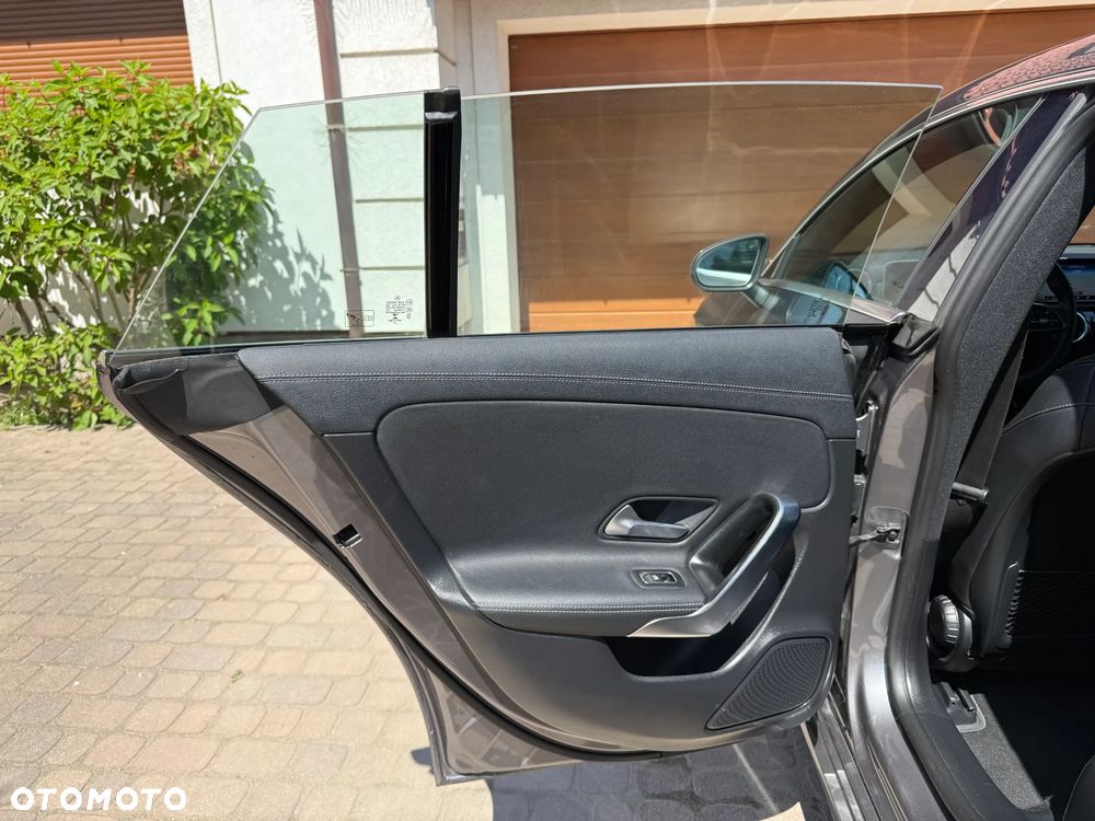 Mercedes-Benz CLA 180 d Edition 2020 - 15